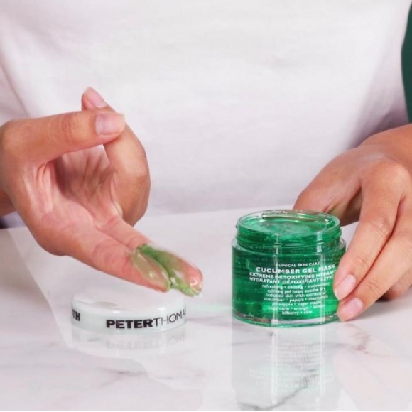 Peter Thomas Roth Cucumber Gel Mask Extreme Detoxifying Hydrator Mask - Picture 3 of 6